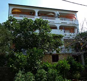 Apartments Matic - apartments directly on the beach